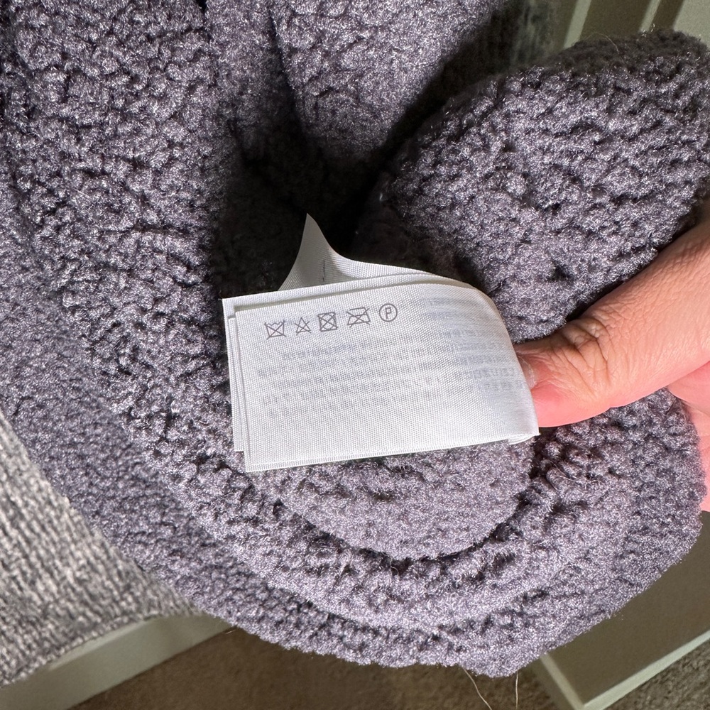 Abercrombie And Fitch - Fuzzy Sherpa-Lined Shirt … - image 8